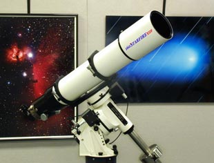 Astro-Physics 140mm EDF telescope on optional Model 900 GTO mount (171,374 bytes)