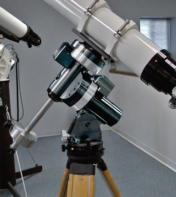 Astro-Physics Mach1GTO Mount prototype with 13cm f6 EDF Telescope