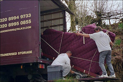 Unloading Bosendorfer 275 2