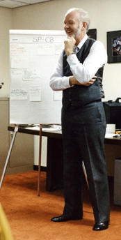 Alan Hale at Celestron Feb. 1987 (49,594 bytes)