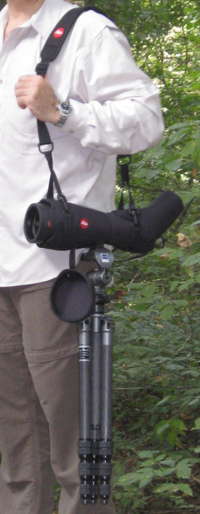 Carrying a Leica Apo-TELEVID 82 telescope in Ever Ready Case Horizontal (54,229 bytes)