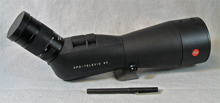 Leica APO-TELEVID 82 Angled telescope (121,037 bytes)