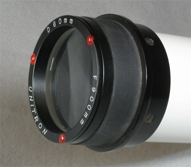 Unitron 2.4 inch (60mm) objective lens (32,992 bytes)