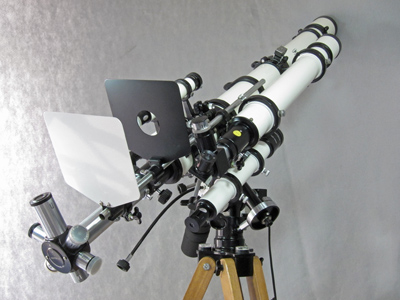 Unitron 3 inch Photo Equatorial telescope right rear view (57,581 bytes)
