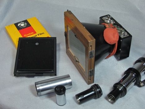 Unitron ASTRO-CAMERA Model 220 with optional Kodak film, as displayed at Company Seven (67,593 bytes)