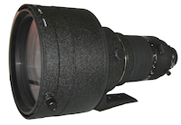 Nikkor 300mm F/2 ED IF lens at Company Seven (41,849 bytes)