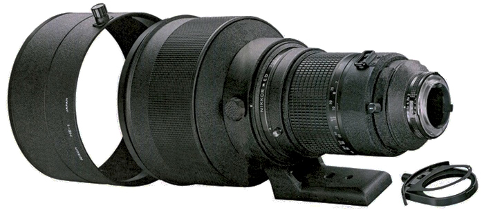 Nikkor 300mm F/2 ED IF lens side view (95,750 bytes)