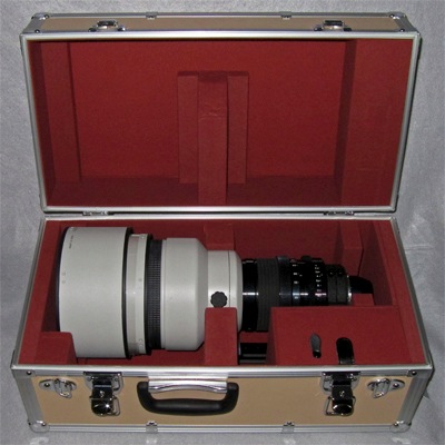 Tochigi Nikon 300mm T2.2 lens in collection of Company Seven's owner (43,436 bytes)