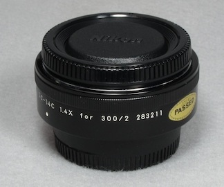 Nikon TC-14C for the 300mm f/2.0 EDIF lens at Company Seven (92,442 bytes)