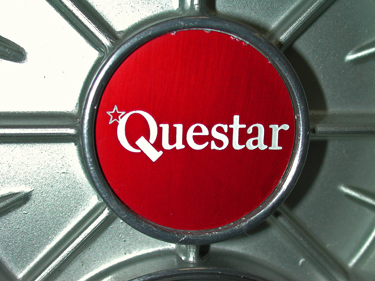 Questar Standard 3-½ telescope Declination axis cover disc from 1956-1969 (83,529 bytes).