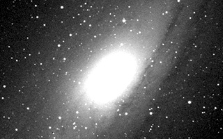 M31-3.jpg (31079 bytes)