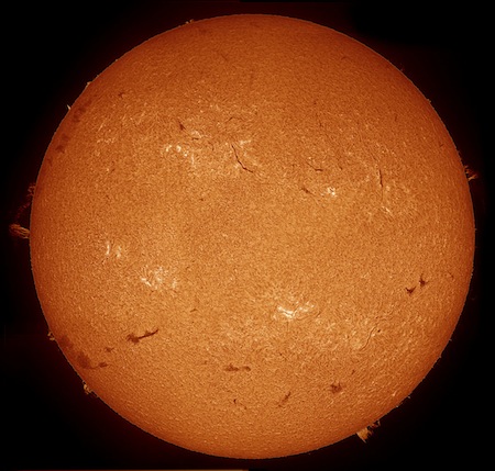 Sun with Solarscope DSF-70 filter (36,448 bytes)