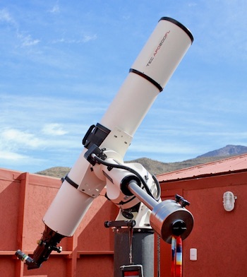 TEC APO200FL refracting telescope on a Astro-Physics 1200GTO German Mount (42,160 bytes)